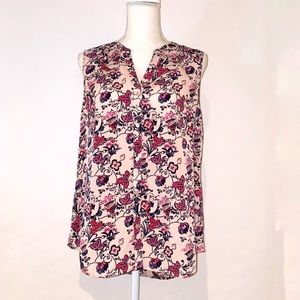 CHELSEA28 FLORAL SLEEVELESS BUTTON FRONT TOP LG